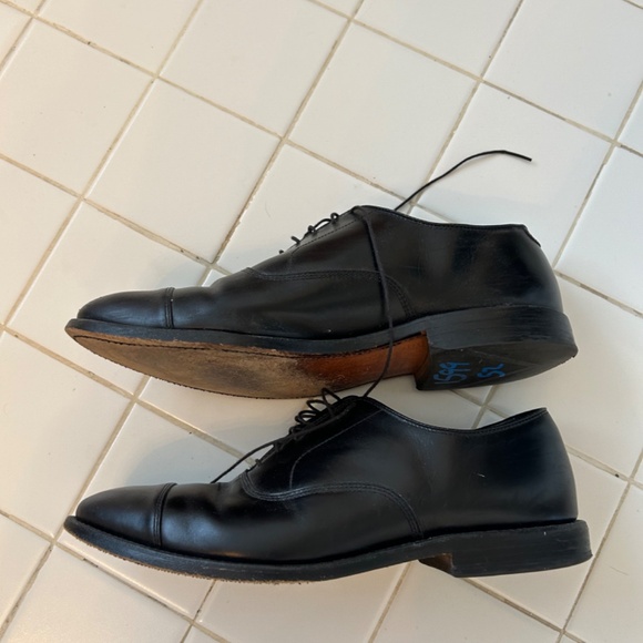 Allen Edmonds Park Avenue Oxford Dress Shoe - Size 10.5 - Picture 2 of 4